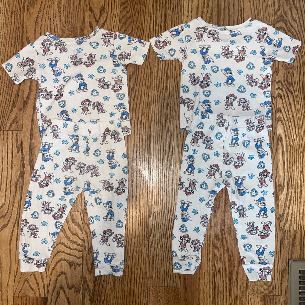 Set of 2 Paw Patrol pajamas, twins, size 2T